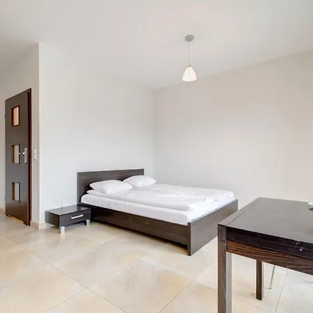 Old Town Szafarnia & By Renters *